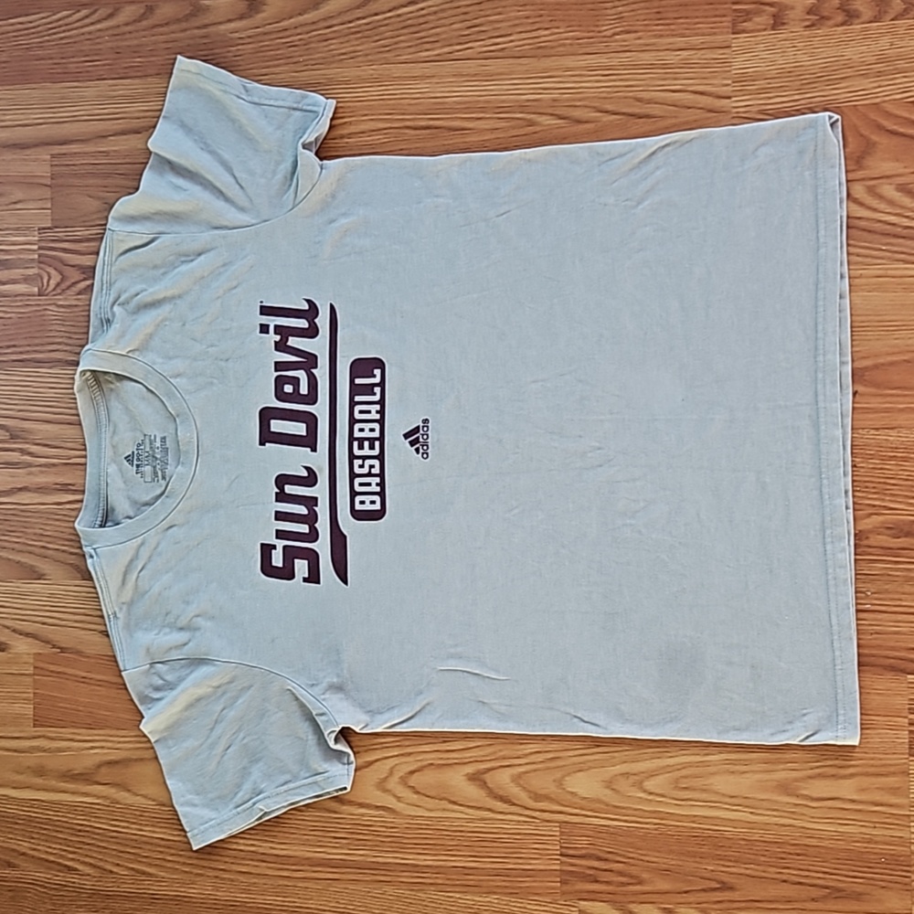 Adidas men's Tshirt